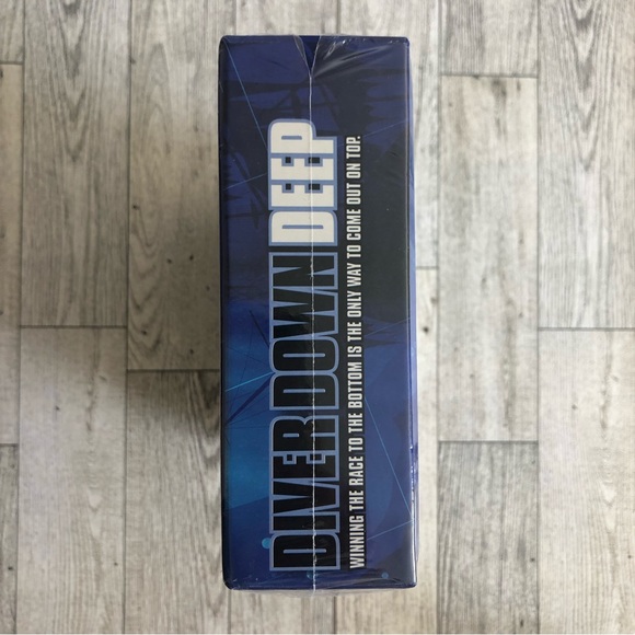 Tops Games - Diver Down Deep 2-4 Players Ocean Sea Diving  Simulation Card Game - Picture 7 of 11